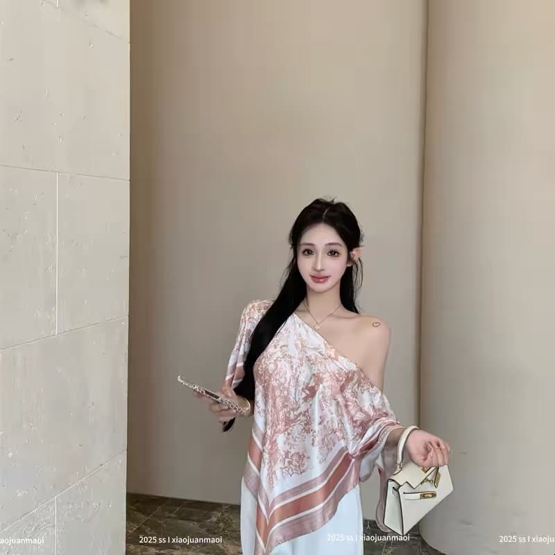 بلوزەی یەک شانی نەخشدار – وێنەی 2