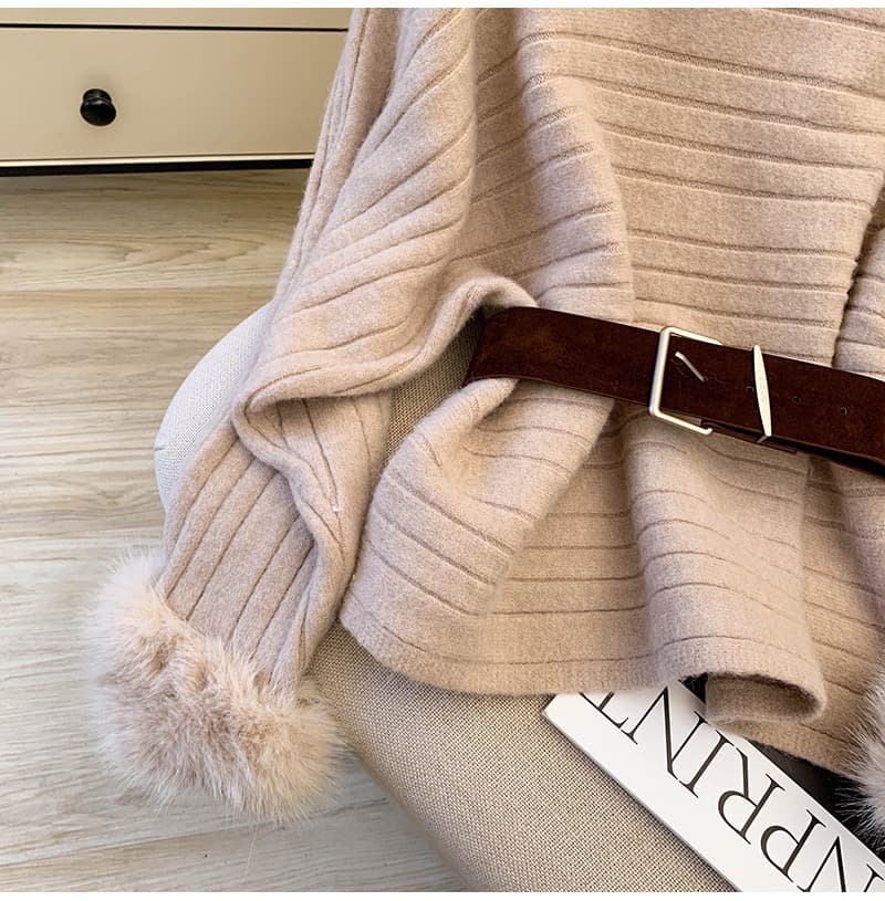 Ribbed Knit Sweater With Faux Fur – image 6