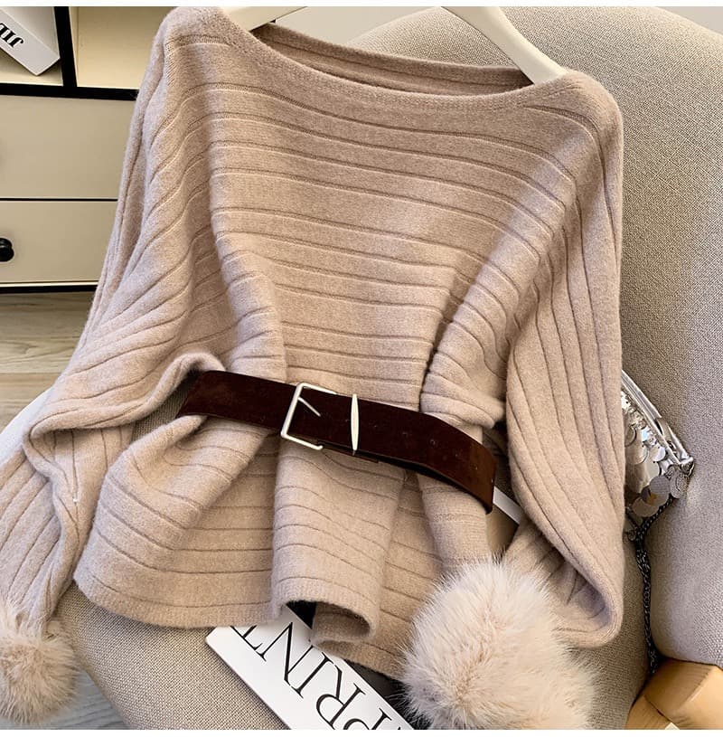 Ribbed Knit Sweater With Faux Fur – image 4