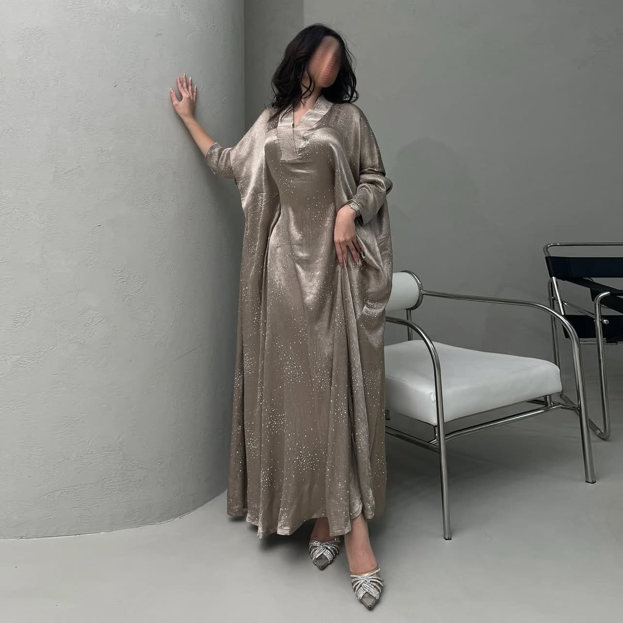 قفطان ساتان مزين بنقوش نجوم – صورة 4