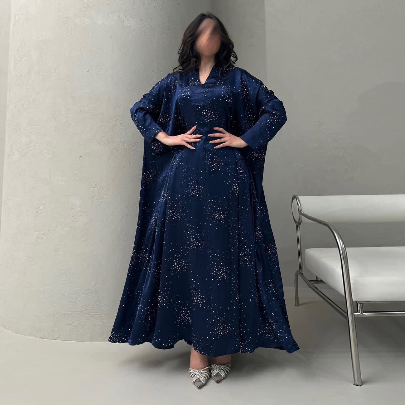 قفطان ساتان مزين بنقوش نجوم – صورة 3