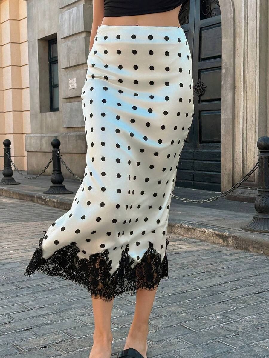 تنورة منقطة بحواف دانتيل – صورة 3