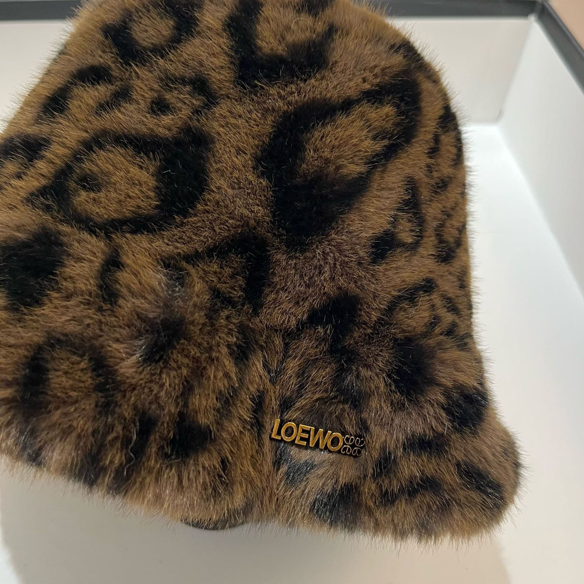 Leopard Print Faux Fur Set – image 3