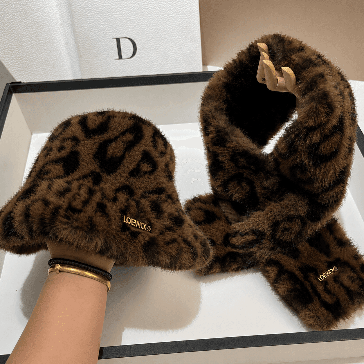 Leopard Print Faux Fur Set