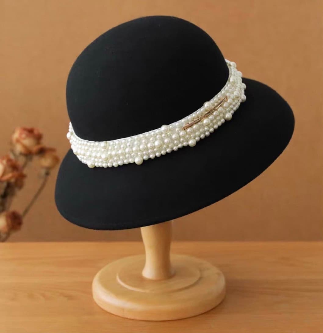 Pearl Embellished Black Felt Hat