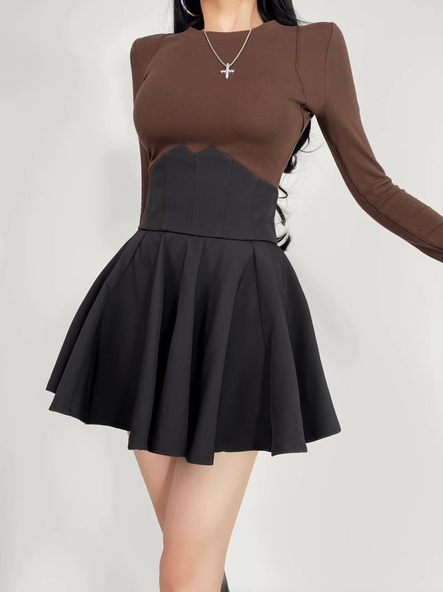 High-Waisted Pleated Mini Skirt – image 2