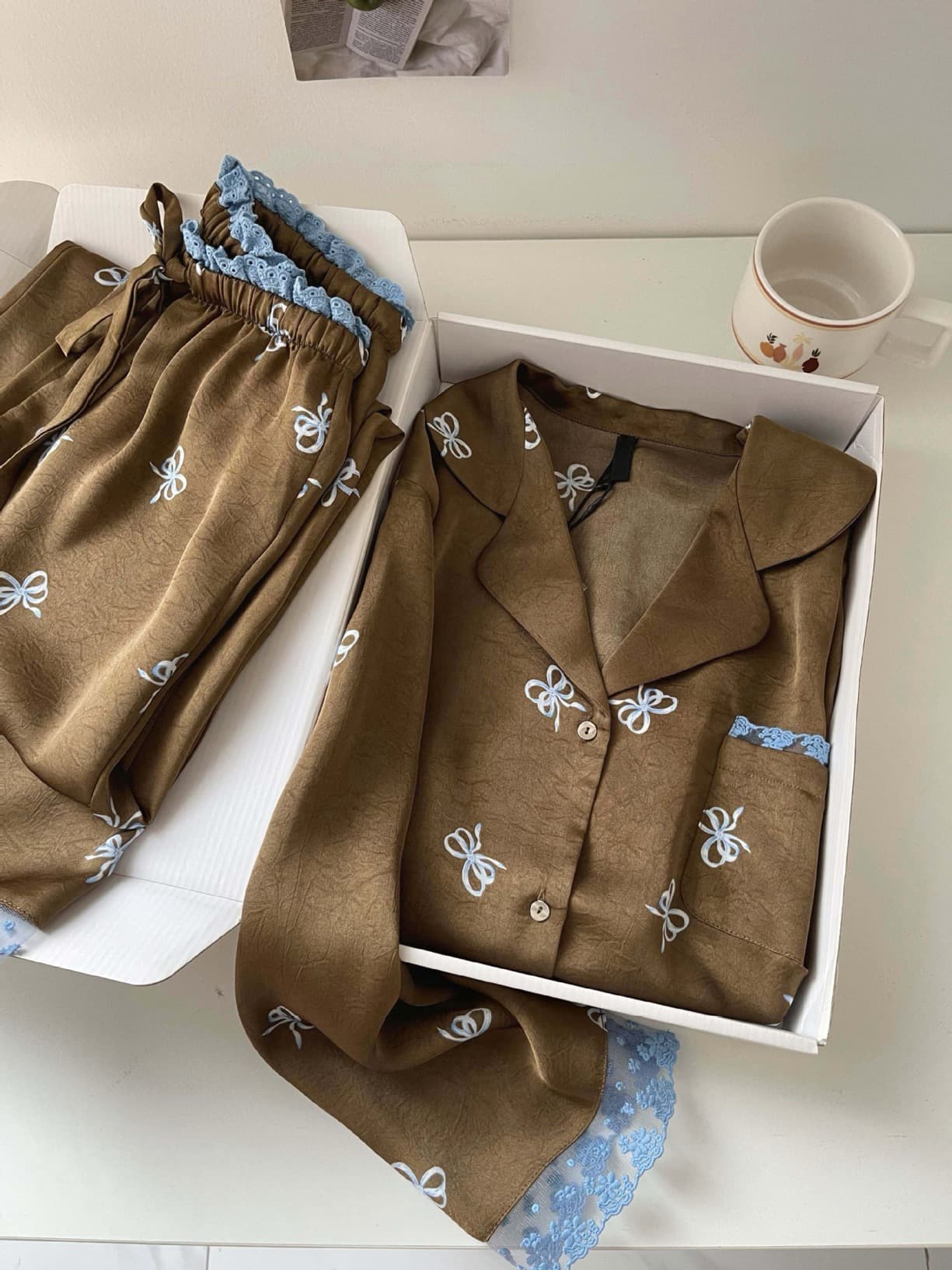 Bow Print Satin Pajama Set – image 3