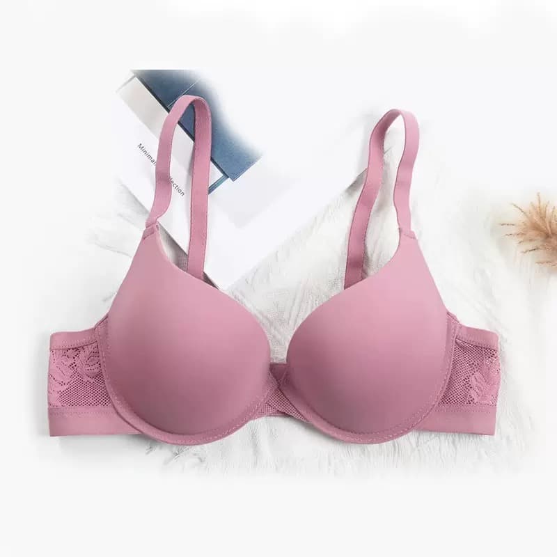 Seamless Lace Trim Bra – image 4